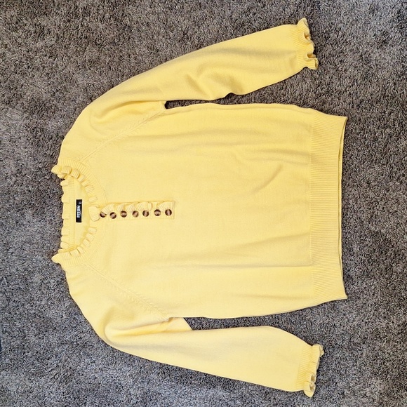 BTFBM Sweaters - BTFBM pullover 1/4 button relaxed heavy sweater - ruffles - yellow - M